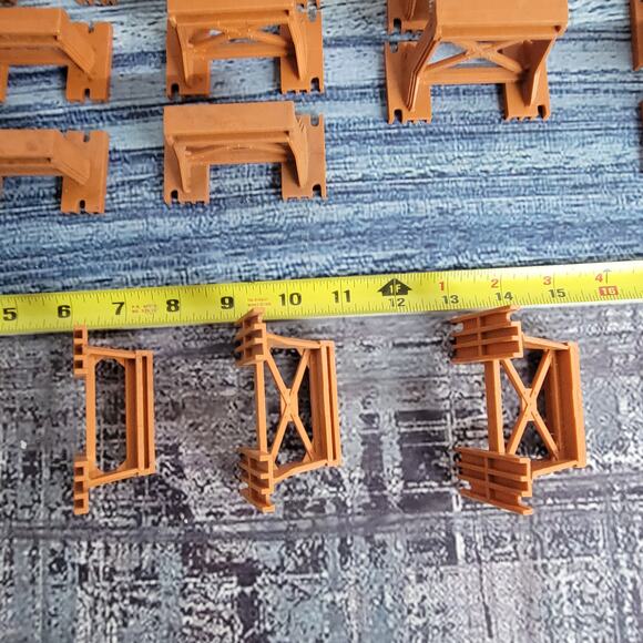 H.o scale maybe O bridge trusses 40 plus pcs incline and decline lt brown - Picture 11 of 13